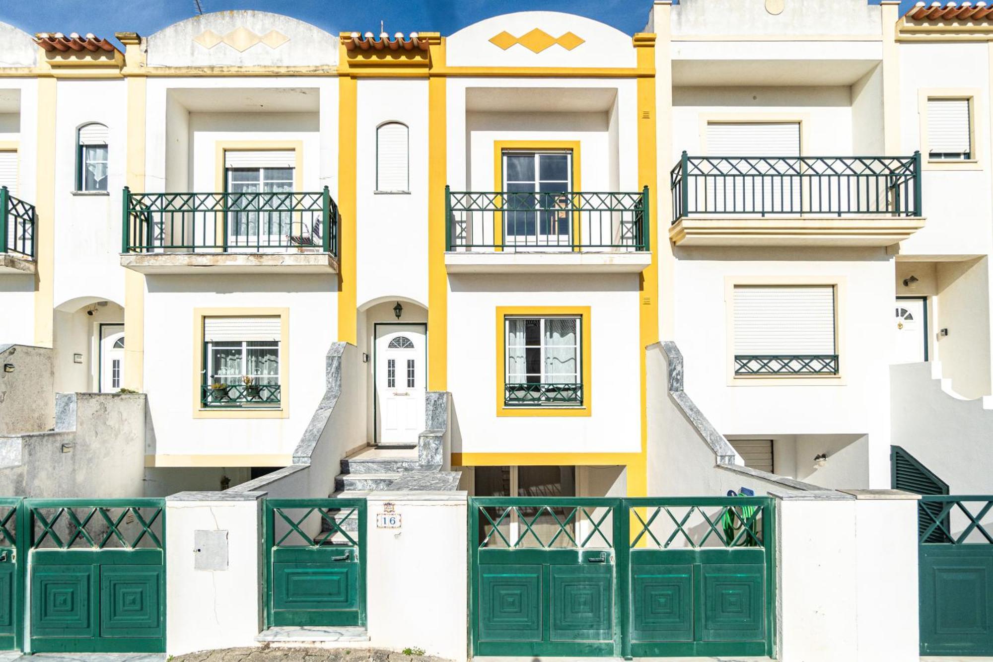 フェレル Baleal Happiness Surf Houseヴィラ エクステリア 写真